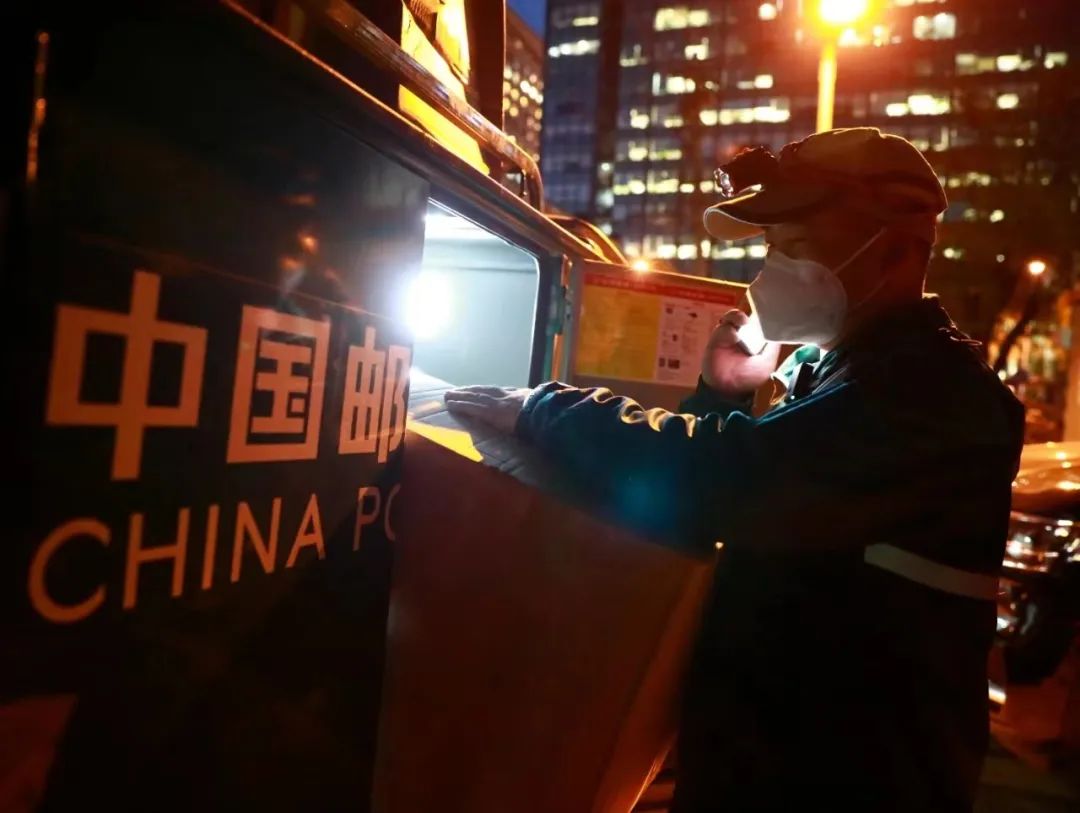 北京快递加速恢复：外地小哥驰援、开启夜派模式
